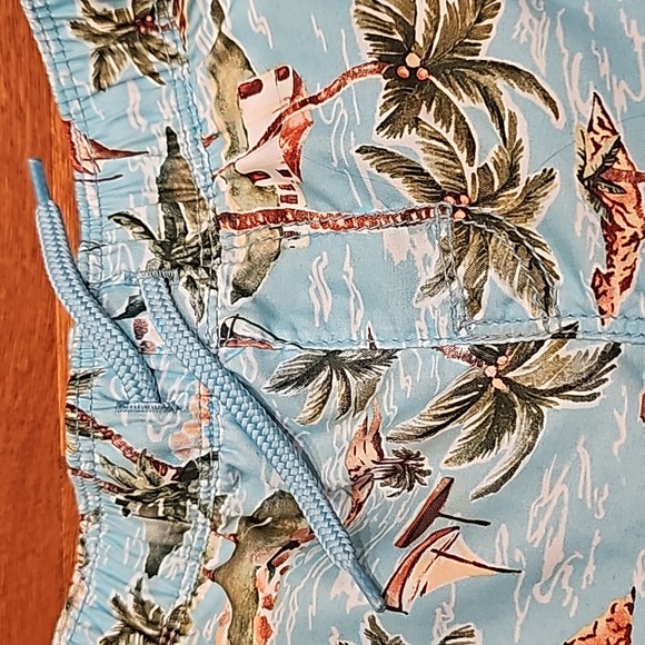 Old Navy Swim shorts - Picture 2 of 7
